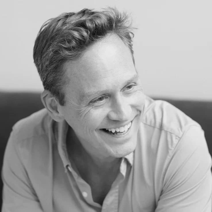 Dr. Chris Winter